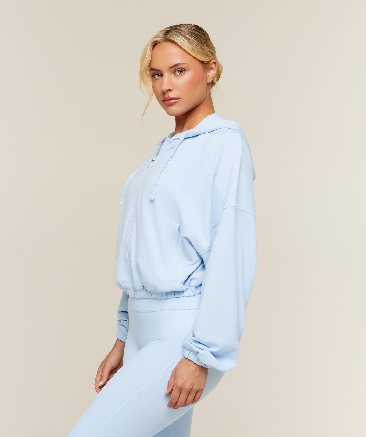 Lightweight Full Zip Pullover