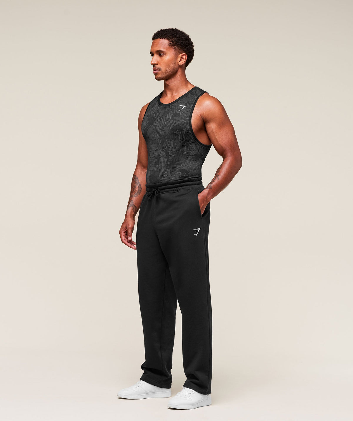 Geo Seamless Tank